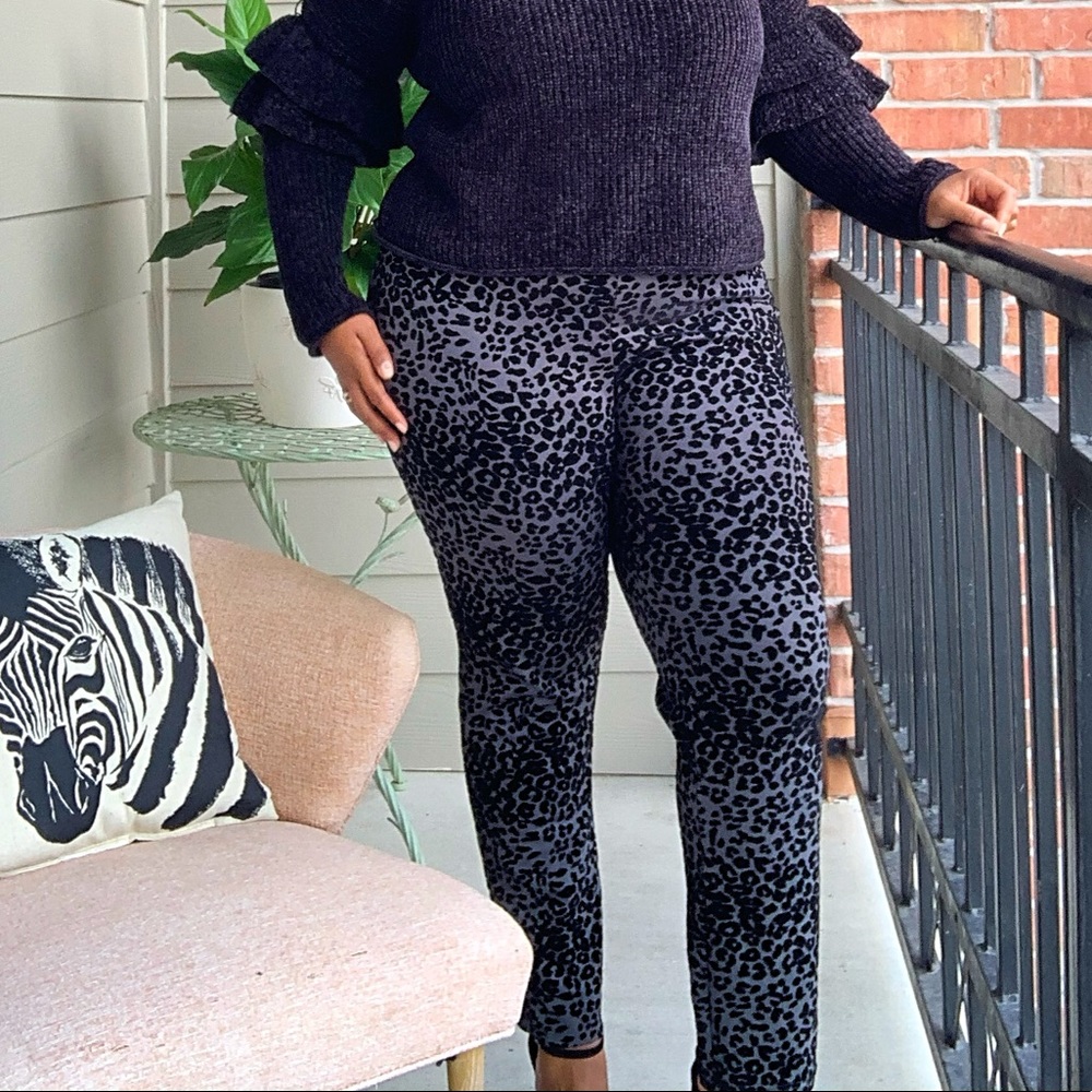 Black leopard velvet leggings
